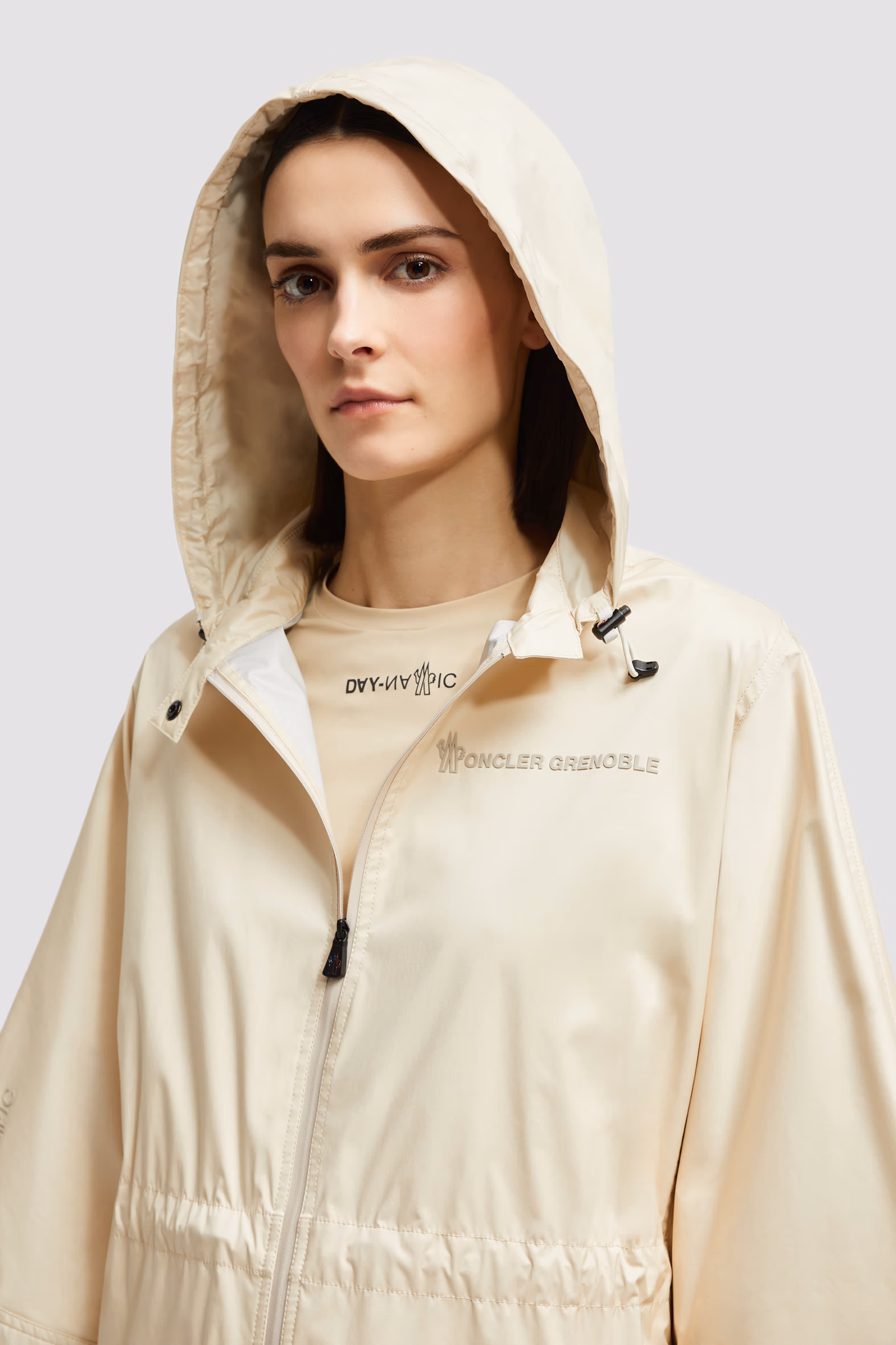Vorassy Packable Hooded Cape Women Ochre Yellow Moncler 4